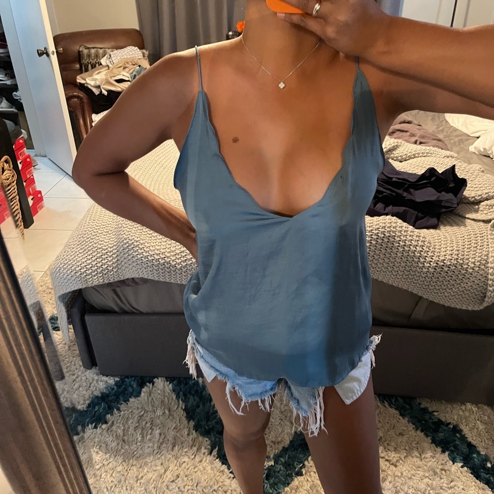Scallop tank top